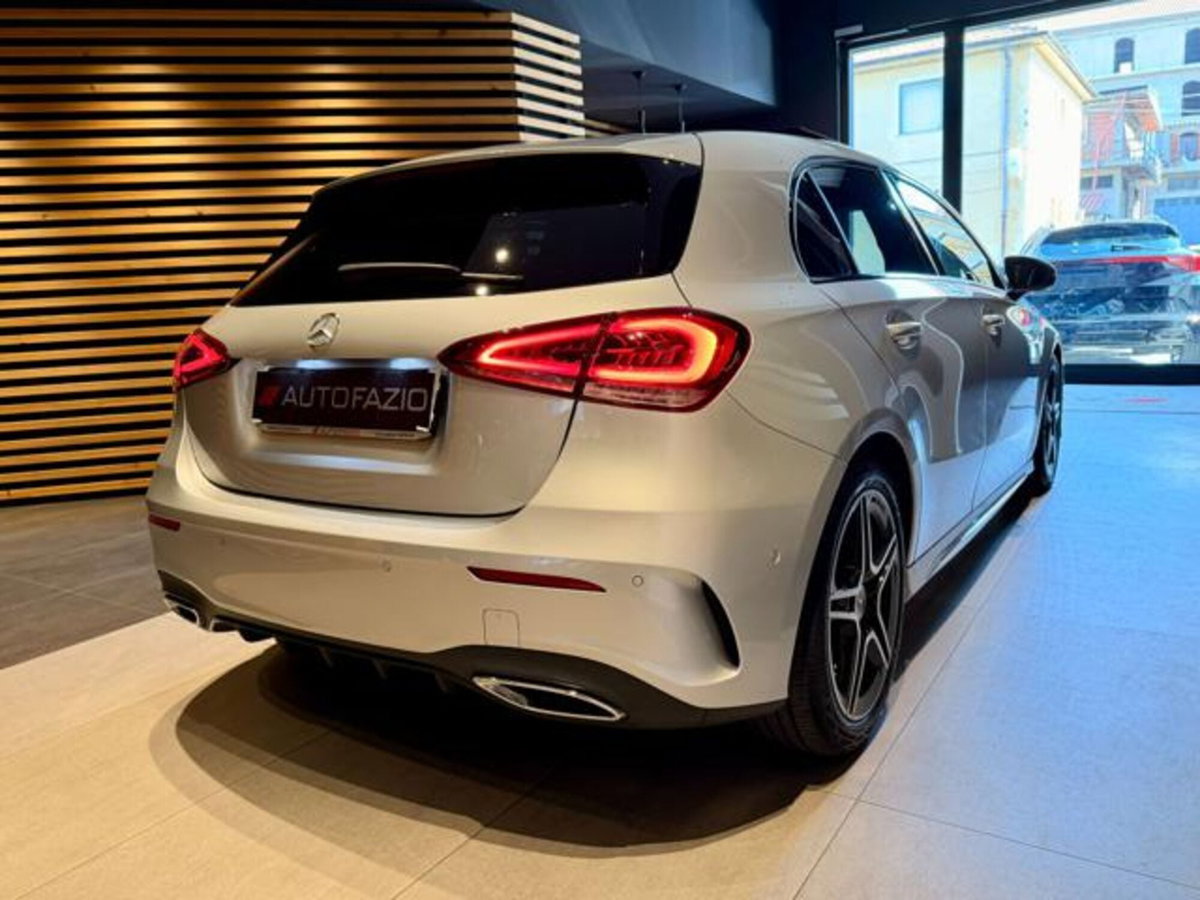 Mercedes-Benz Classe A Sedan 180 d AMG Line Premium Plus auto (14)
