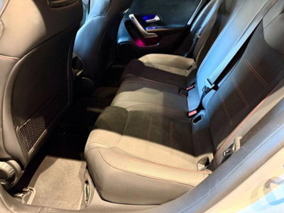 Mercedes-Benz Classe A Sedan 180 d AMG Line Premium Plus auto (17)