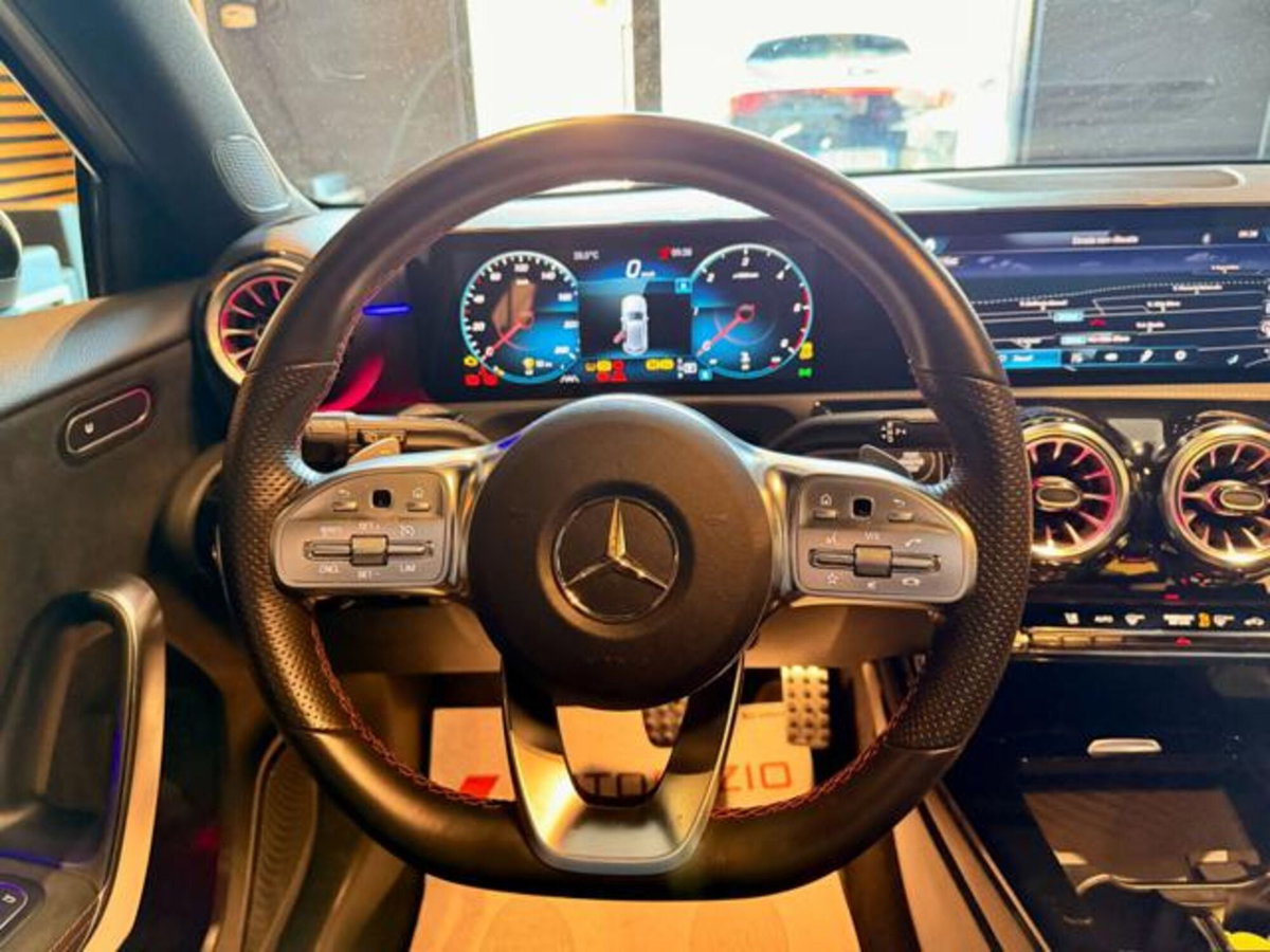 Mercedes-Benz Classe A Sedan 180 d AMG Line Premium Plus auto (8)