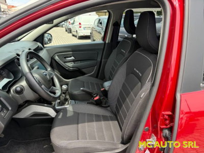 Dacia Duster 1.0 TCe 100 CV ECO-G 4x2 Prestige (7)