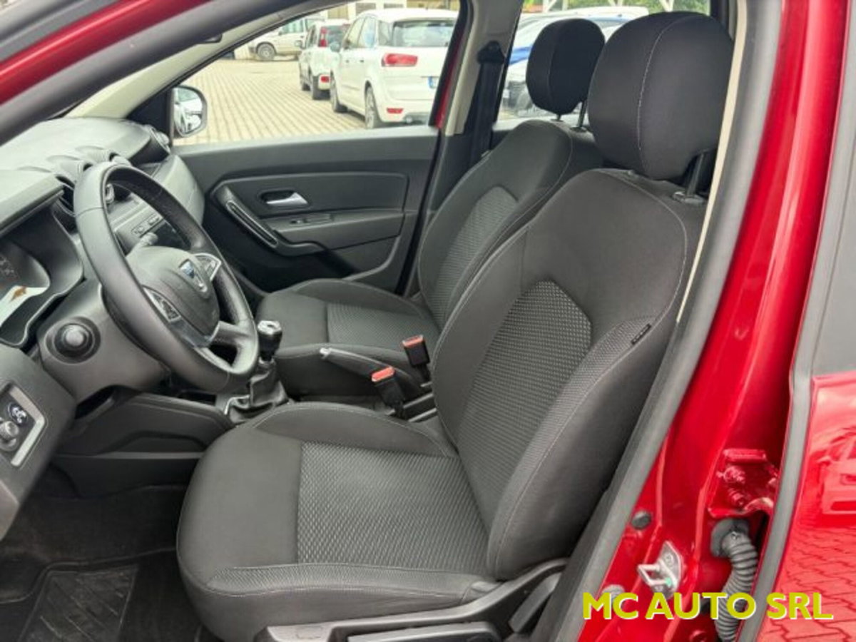 Dacia Duster 1.0 TCe 100 CV ECO-G 4x2 15th Anniversary (7)