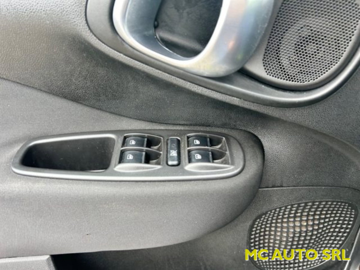 Fiat 500L 1.3 Multijet 95 CV Business (14)