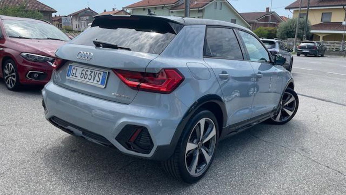Audi A1 allstreet allstreet 30 TFSI Identity Contrast (2)