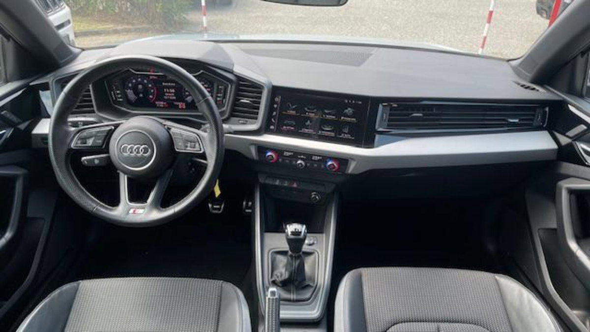 Audi A1 allstreet allstreet 30 TFSI Identity Contrast (9)