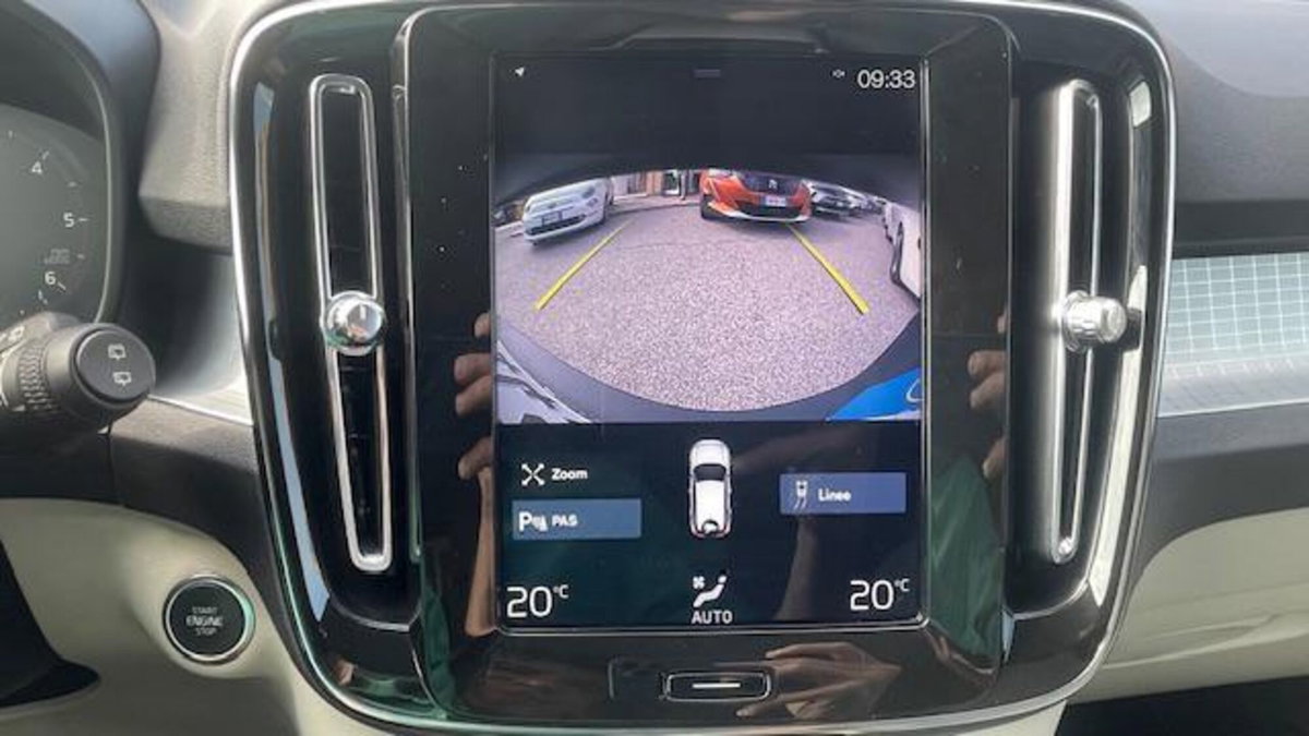 Volvo XC40 D3 AWD Geartronic Business Plus (11)