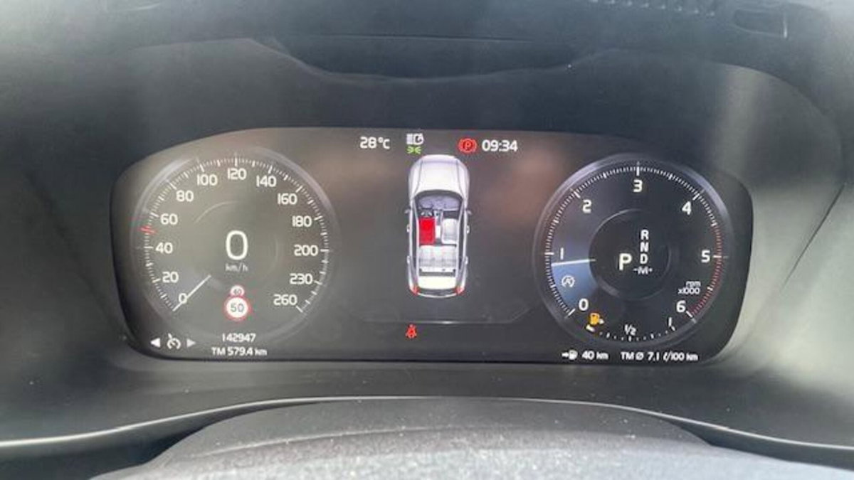 Volvo XC40 D3 AWD Geartronic Business Plus (14)
