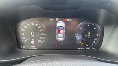 Volvo XC40 D3 AWD Geartronic Business Plus (14)