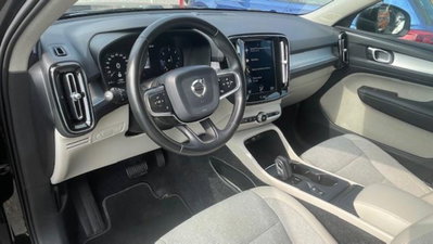 Volvo XC40 D3 AWD Geartronic Business Plus (5)