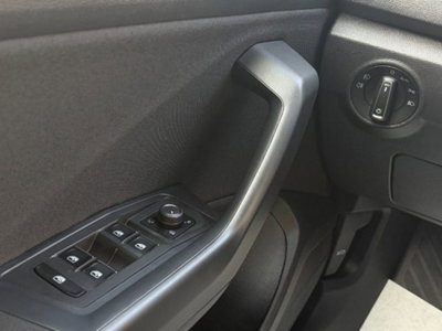 Volkswagen T-Roc 2.0 tdi Style 115cv (20)