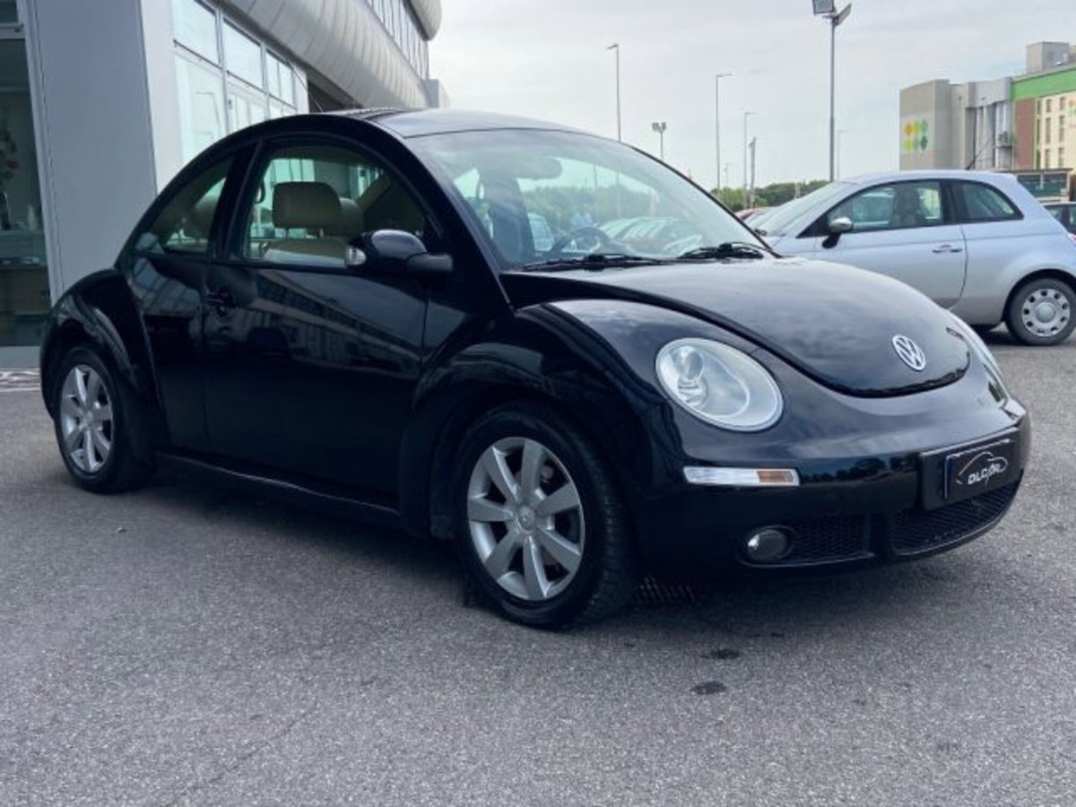 Volkswagen New Beetle TDI 105CV (2)