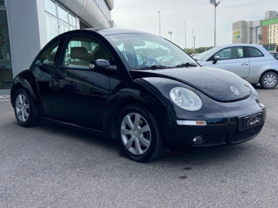 Volkswagen New Beetle TDI 105CV (2)