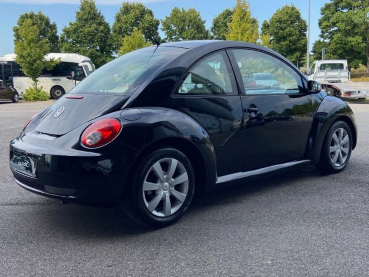 Volkswagen New Beetle TDI 105CV (5)
