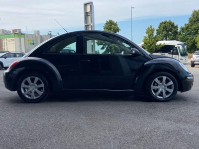 Volkswagen New Beetle TDI 105CV (7)