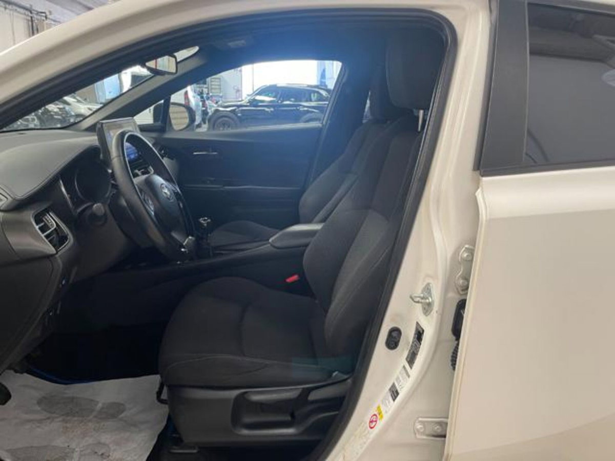 Toyota Toyota C-HR 1.2 Turbo Active (10)