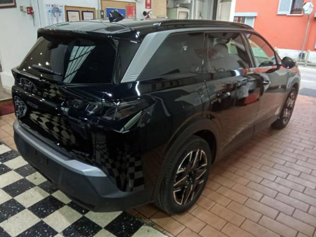 Peugeot 5008 1.2 hybrid GT 145cv 7p.ti e-dcs6 (3)