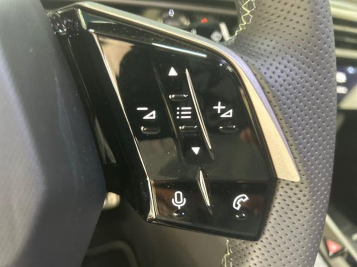 Peugeot 5008 1.2 hybrid GT 145cv 7p.ti e-dcs6 (8)
