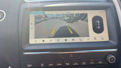 Jaguar E-Pace 2.0D 150 CV AWD aut. R-Dynamic (13)