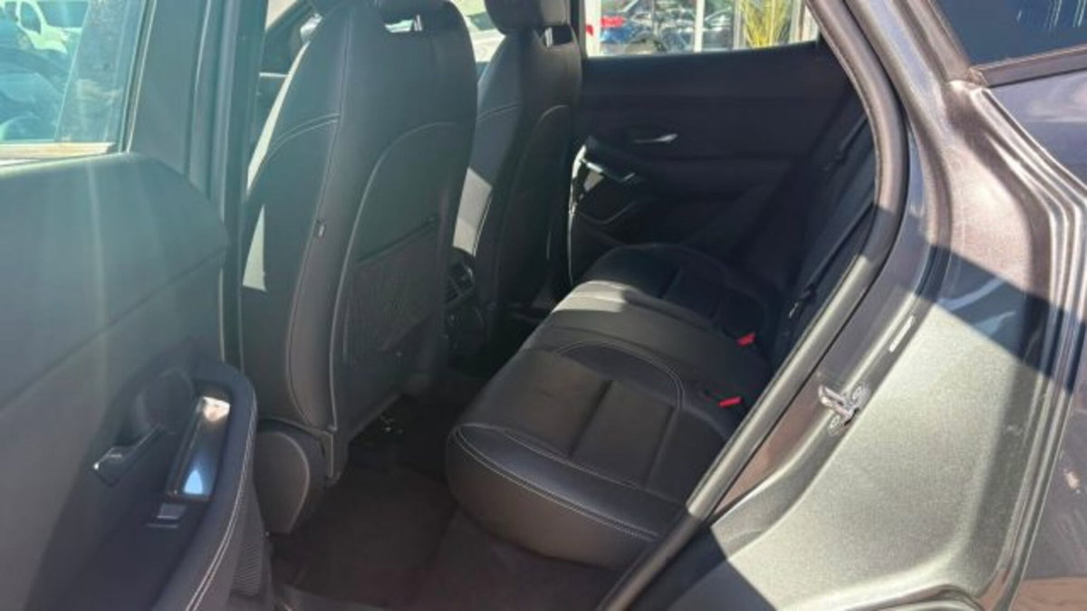 Jaguar E-Pace 2.0D 150 CV AWD aut. R-Dynamic (17)
