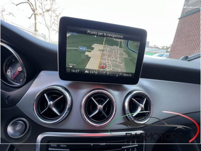 Mercedes-Benz CLA Shooting Brake 200 d Automatic Premium (15)