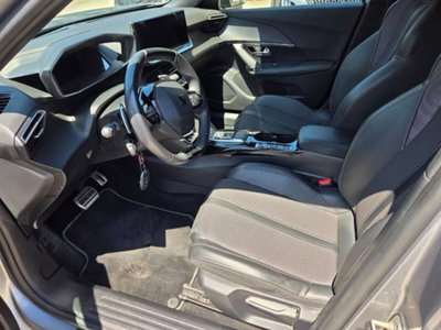 Peugeot 2008 BlueHDi 130 S&S EAT8 GT (11)