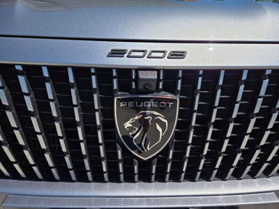 Peugeot 2008 BlueHDi 130 S&S EAT8 GT (2)