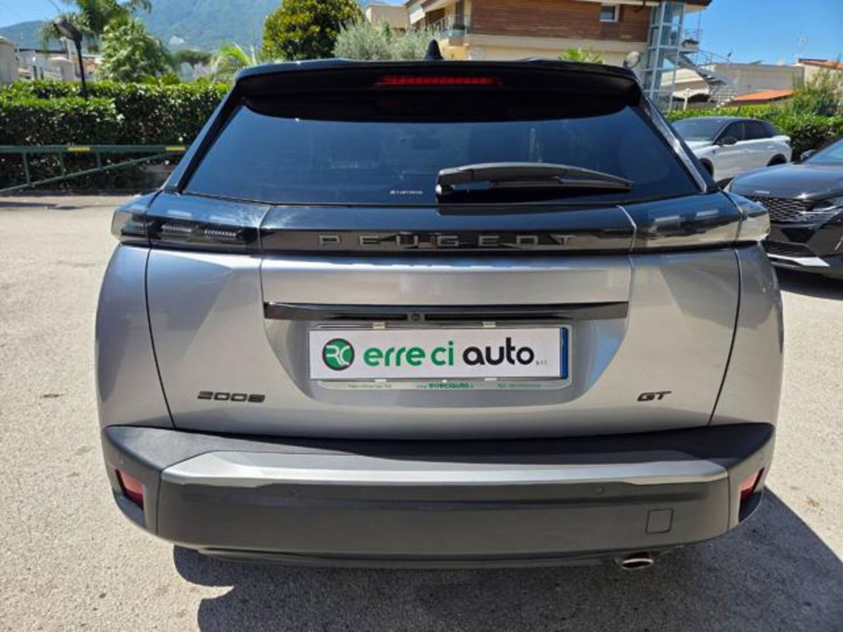 Peugeot 2008 BlueHDi 130 S&S EAT8 GT (4)