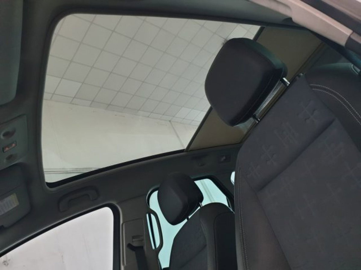 Opel Meriva 1.4 100CV Cosmo (11)