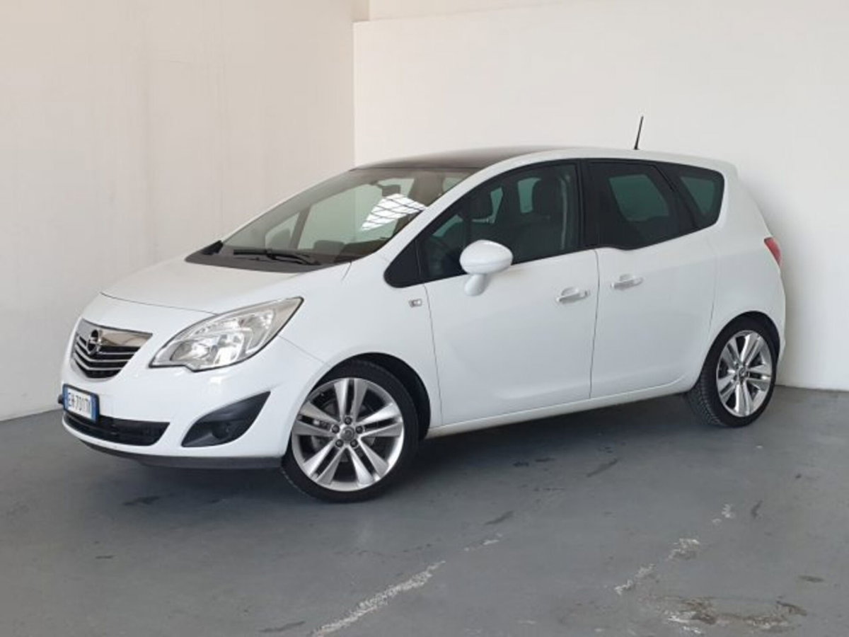 Opel Meriva 1.4 100CV Cosmo (6)