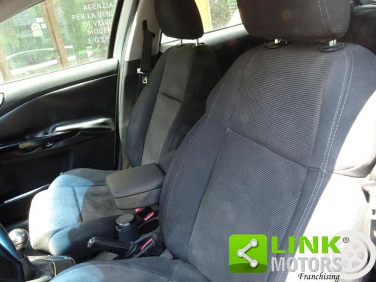 Alfa Romeo Giulietta 1.6 JTDm-2 Giulietta (8)