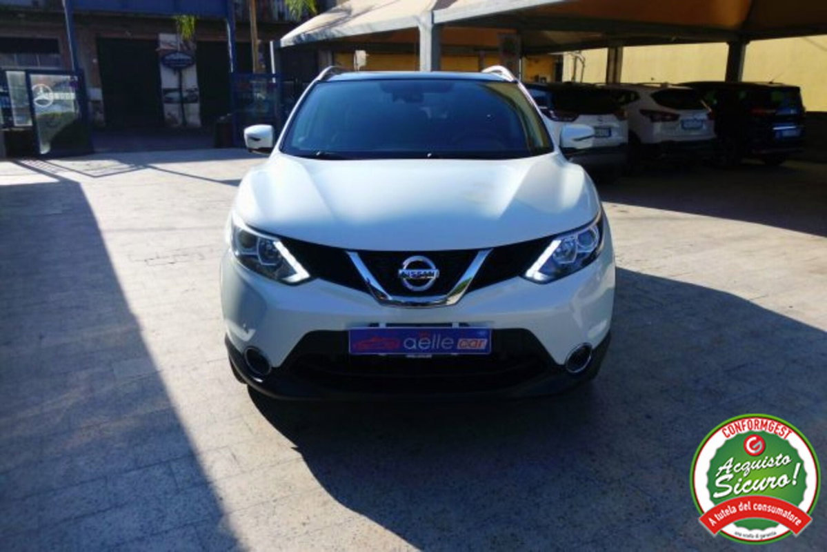 Nissan Qashqai 1.5 dCi N-Connecta (2)