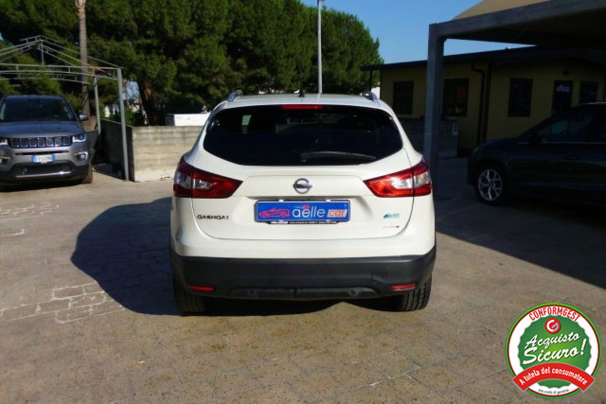 Nissan Qashqai 1.5 dCi N-Connecta (6)