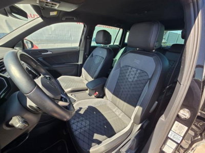 Volkswagen Tiguan 2.0 TDI 150 CV SCR DSG 4MOTION R-Line (12)