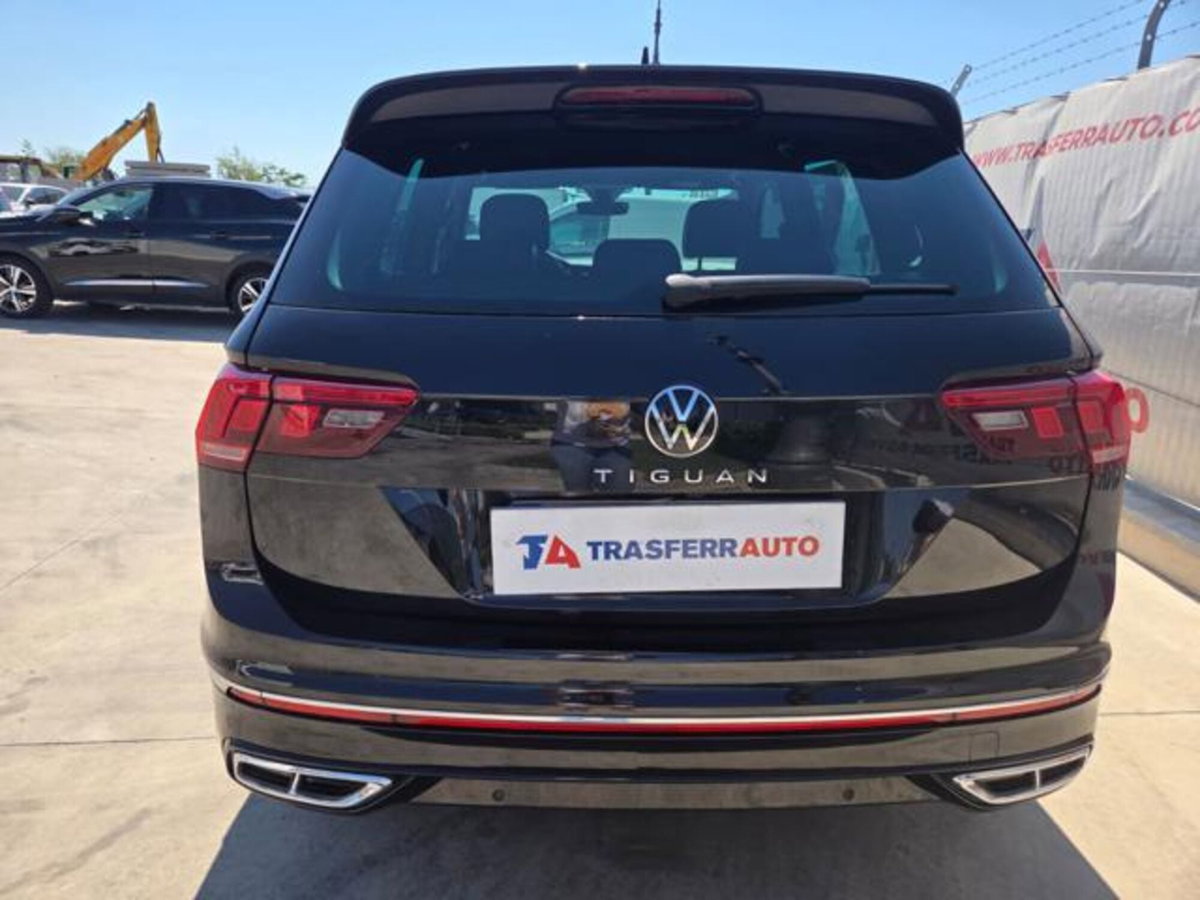 Volkswagen Tiguan 2.0 TDI 150 CV SCR DSG 4MOTION R-Line (4)