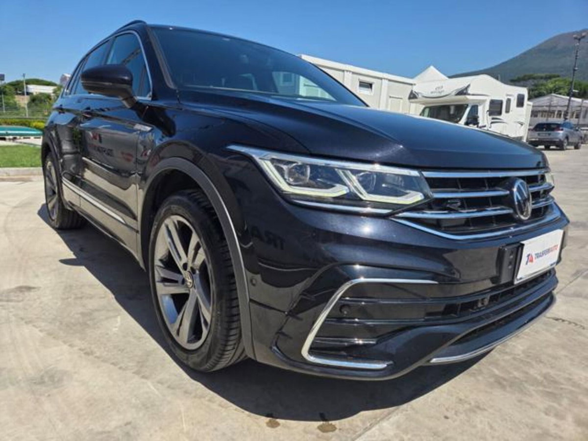 Volkswagen Tiguan 2.0 TDI 150 CV SCR DSG 4MOTION R-Line (6)
