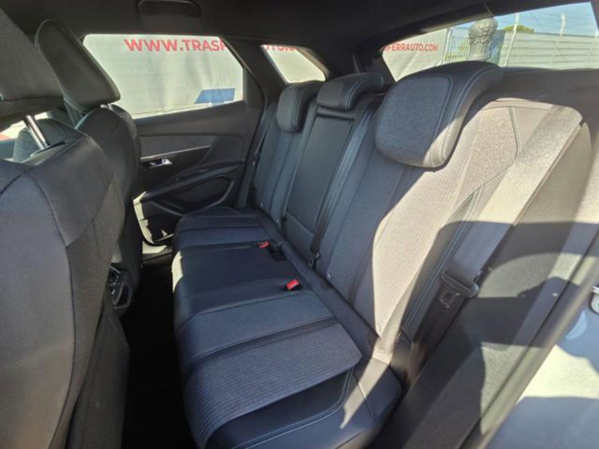 Peugeot 3008 BlueHDi 130 S&S EAT8 Allure Pack (17)