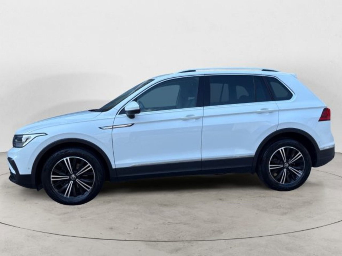Volkswagen Tiguan 2.0 TDI 150 CV SCR DSG 4MOTION Life (2)