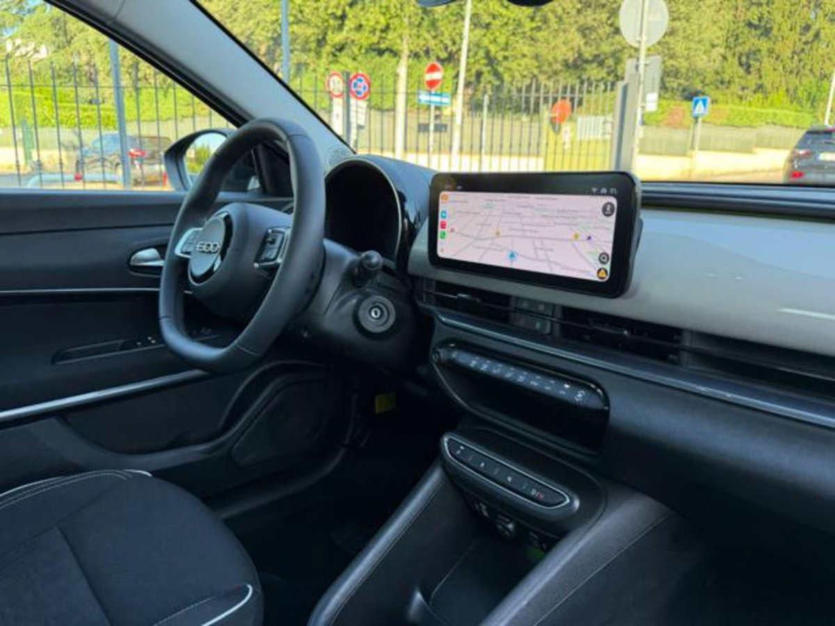 Fiat 600 1.2 hybrid 110cv auto (15)