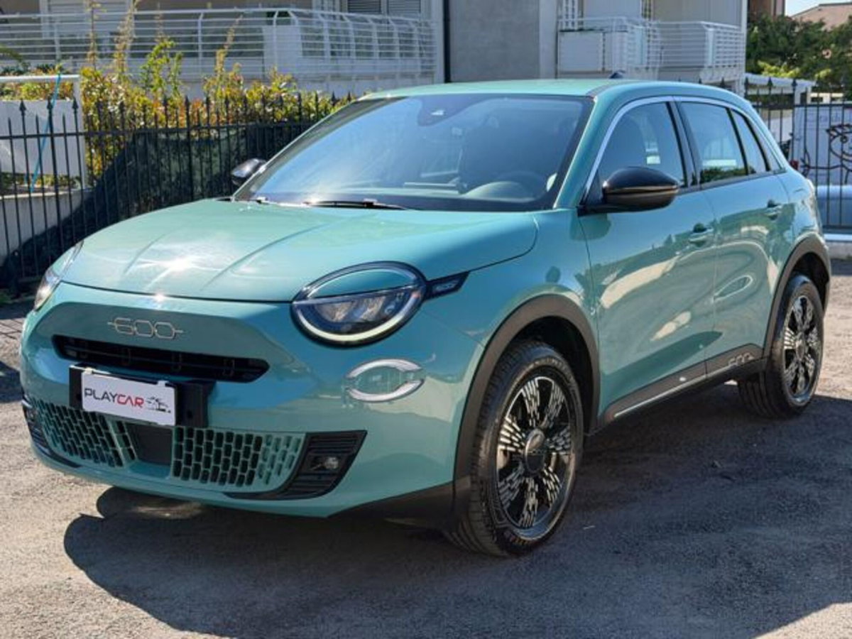 Fiat 600 1.2 hybrid 110cv auto (7)