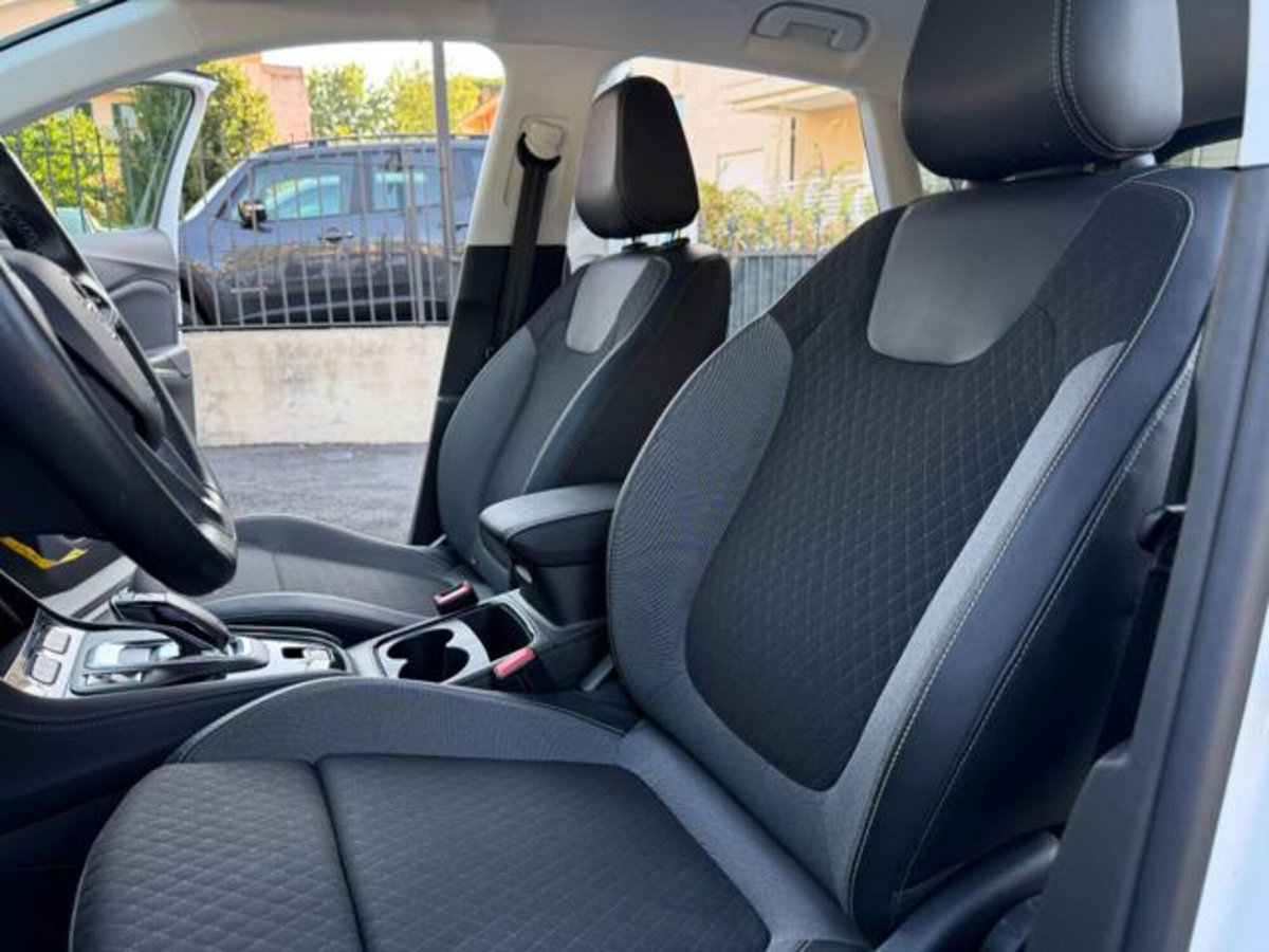 Opel Grandland 1.5 diesel Ecotec aut. Business Elegance (8)