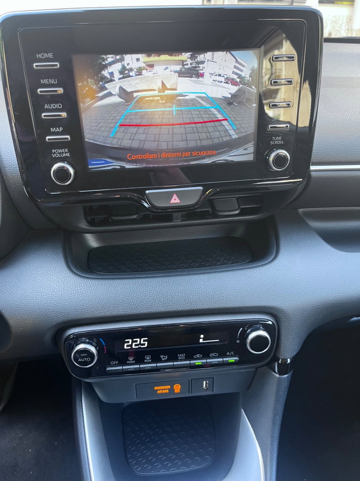 Toyota Yaris Cross 1.5h GR Sport Black Sky fwd 116cv e-cvt (8)