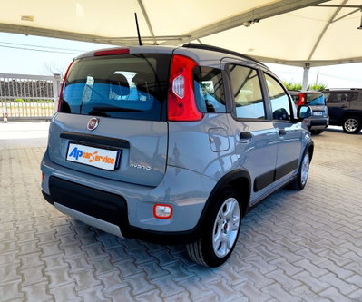 Fiat Panda 1.0 FireFly S&S Hybrid City Cross (4)