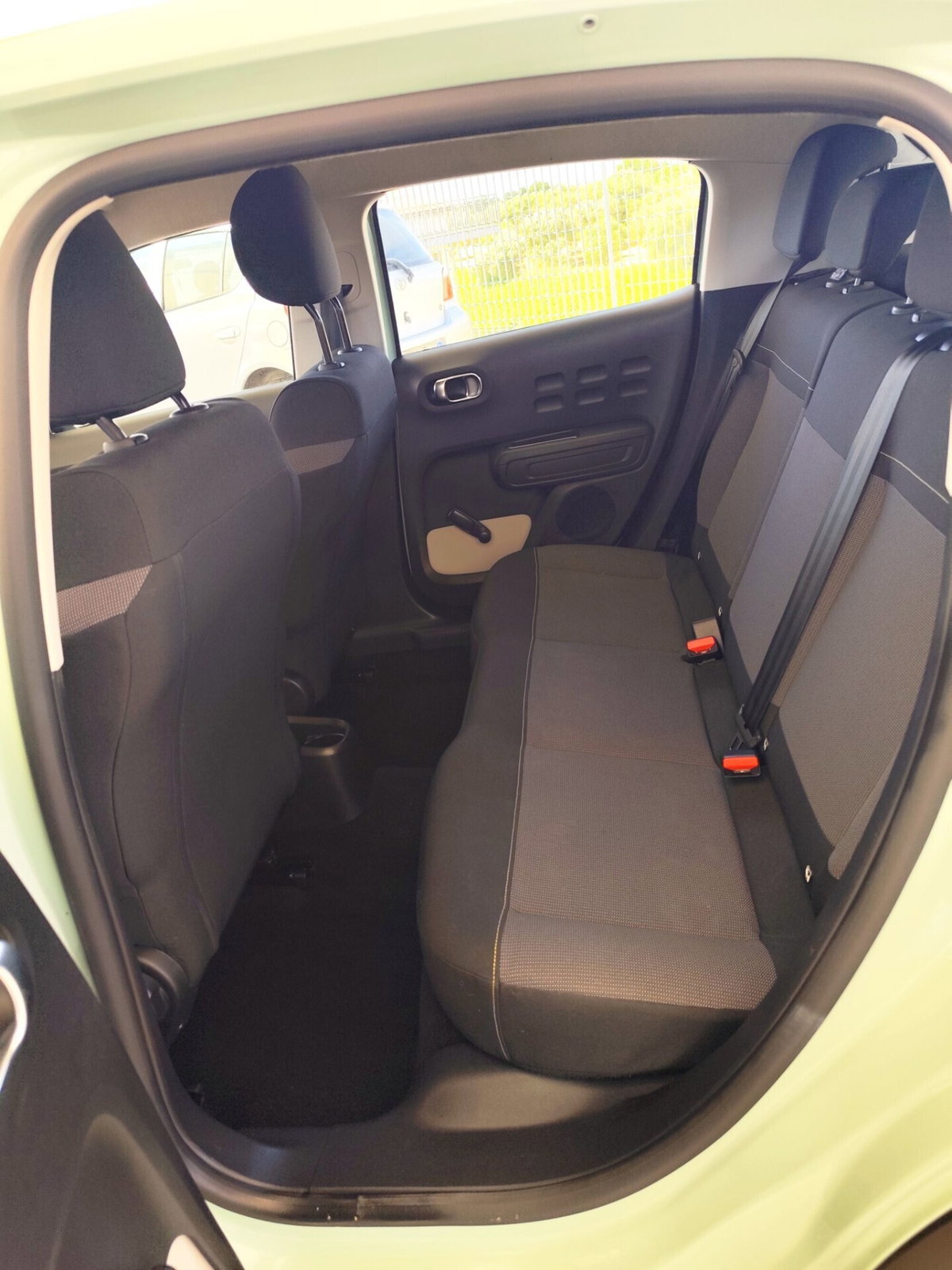 Citroen C3 BlueHDi 100 S&S Shine (14)