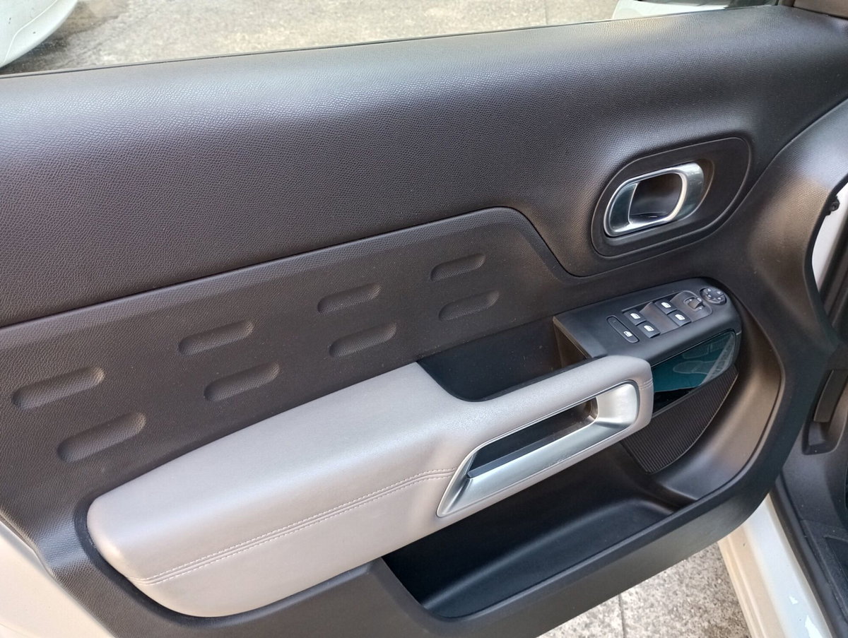 Citroen C5 Aircross Aircross BlueHDi 130 S&S Feel (10)