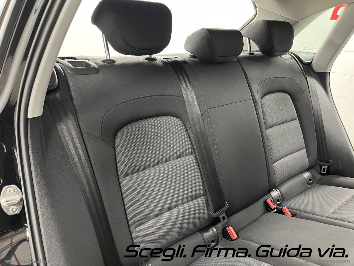 Audi Q3 2.0 TDI 120 CV (13)