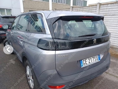 Peugeot 5008 BlueHDi 130 S&S Allure (3)