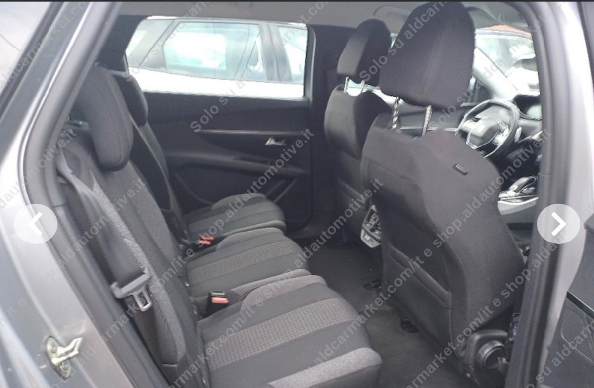Peugeot 5008 BlueHDi 130 S&S Allure (6)
