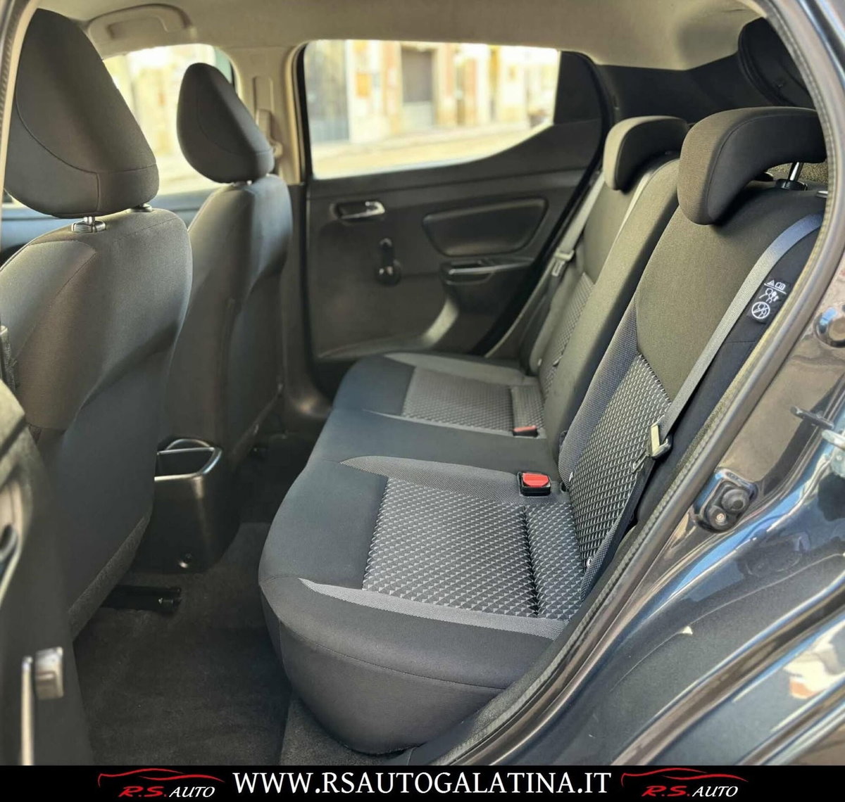Nissan Micra IG-T 92 Xtronic 5 porte Kiiro (9)