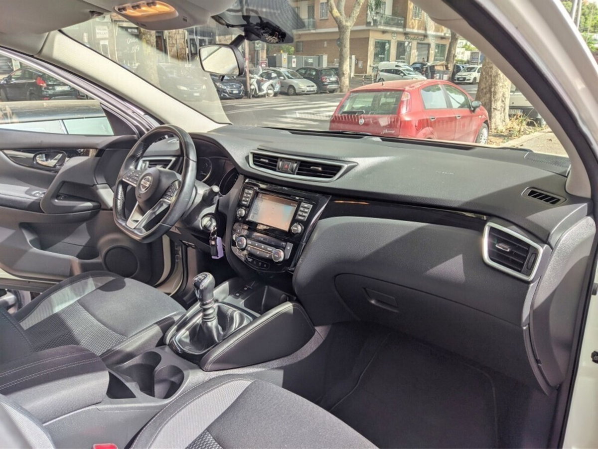 Nissan Qashqai 1.6 dCi DPF Acenta (11)