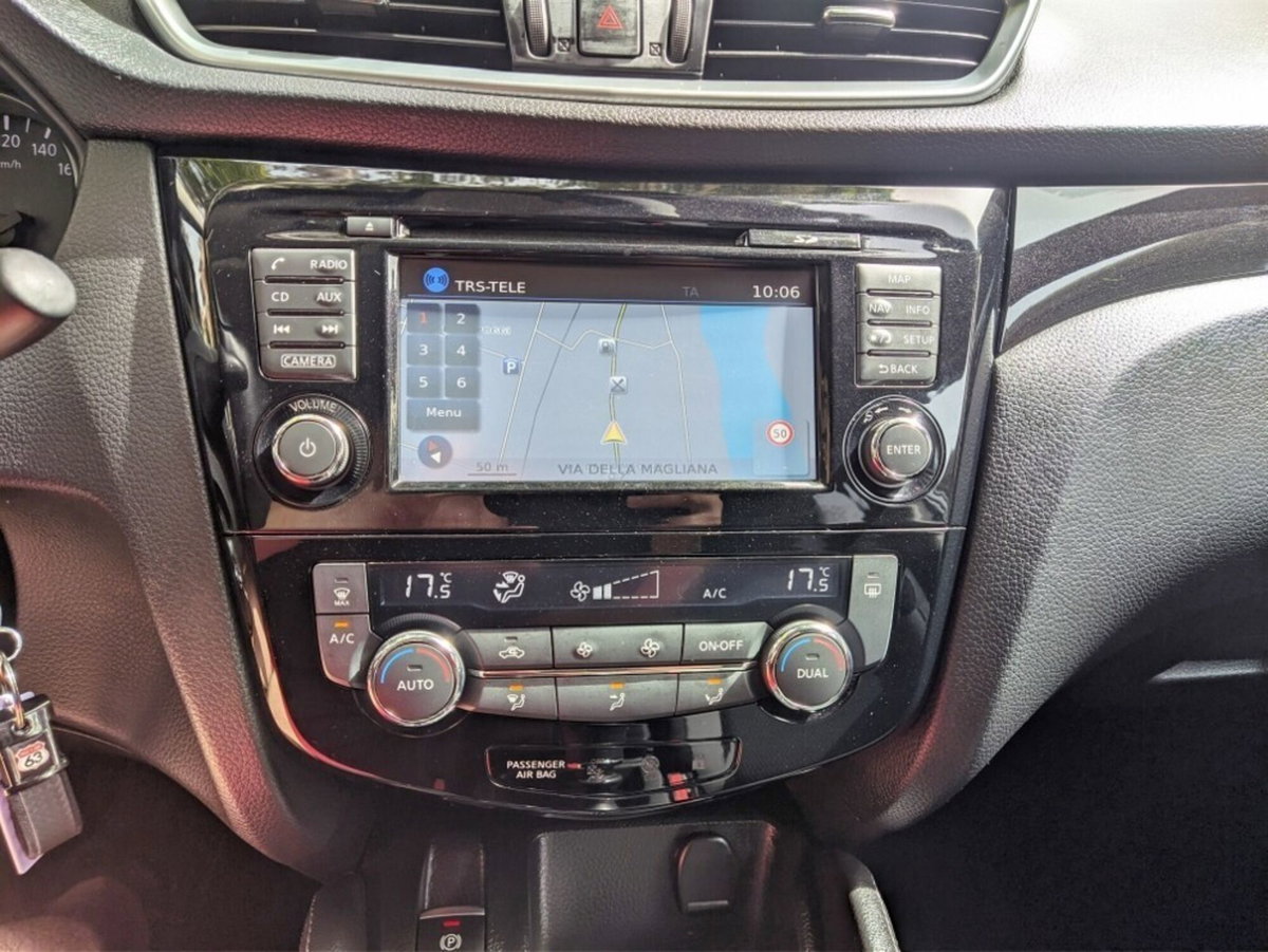 Nissan Qashqai 1.6 dCi DPF Acenta (13)