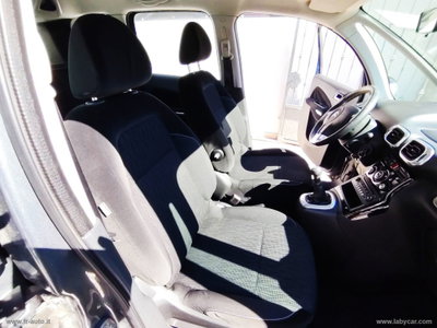 Citroen C3 Picasso 1.6 HDi 90 Exclusive Theatre (7)